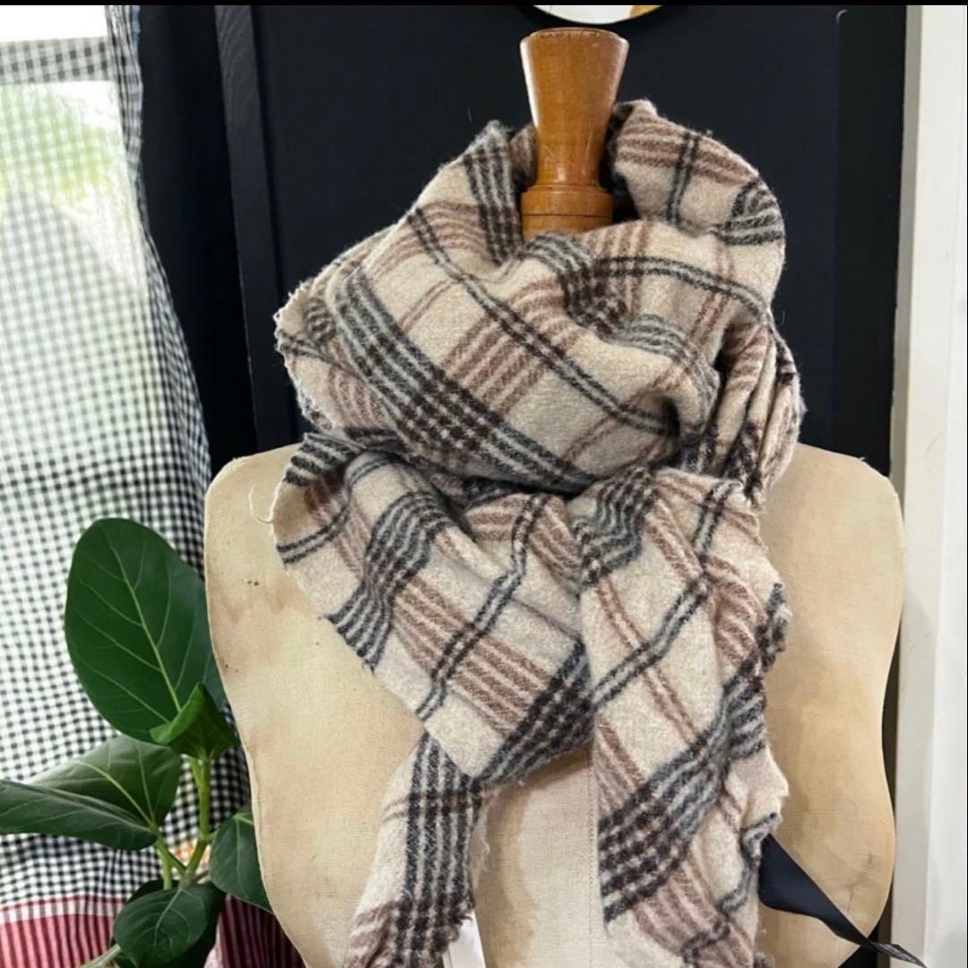 25AW 新品ALBUM DI FAMIGLIA のTRIANGLE SCARF