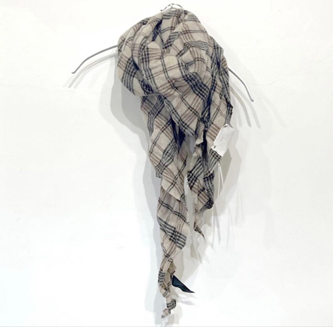 25AW 新品ALBUM DI FAMIGLIA のTRIANGLE SCARF