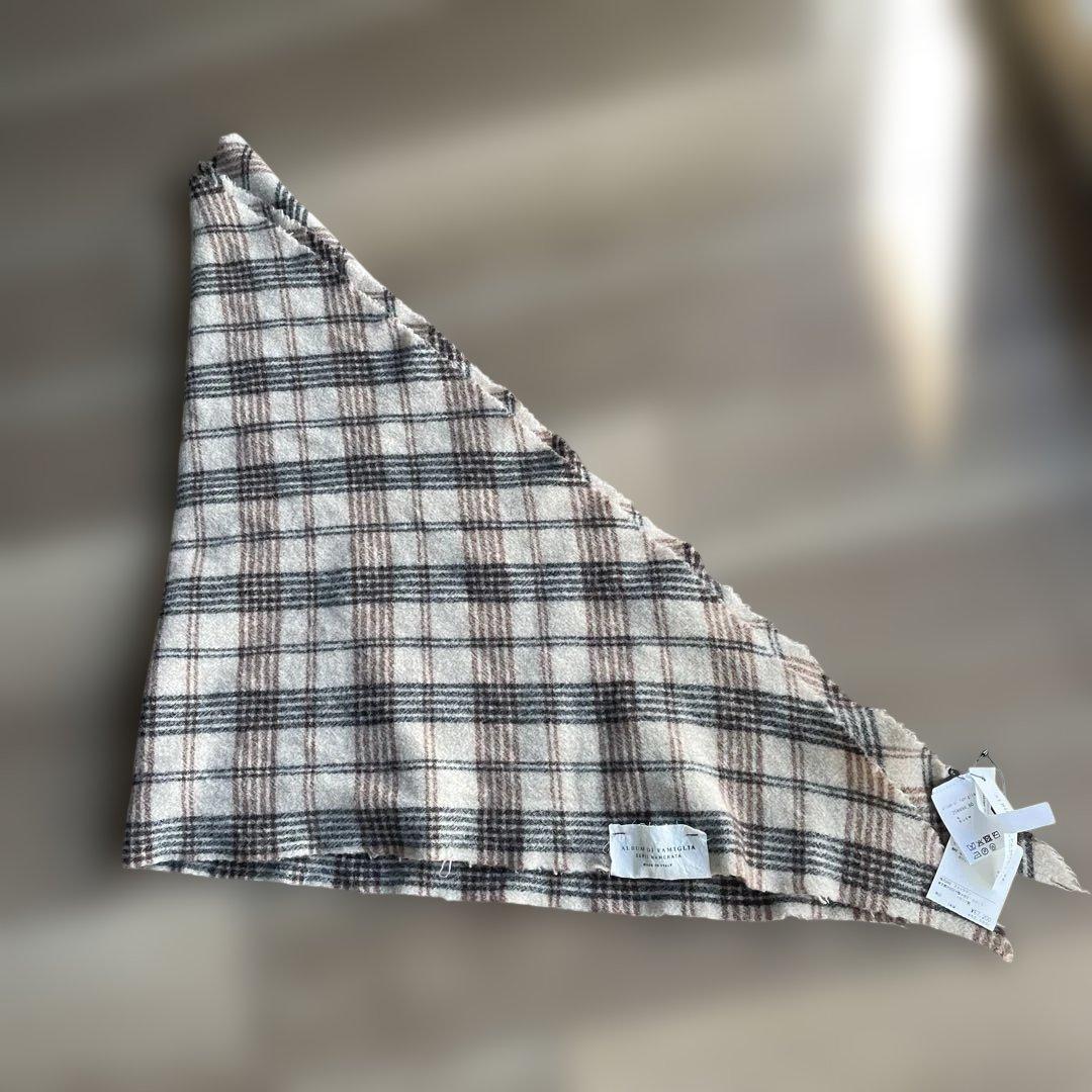 25AW 新品ALBUM DI FAMIGLIA のTRIANGLE SCARF