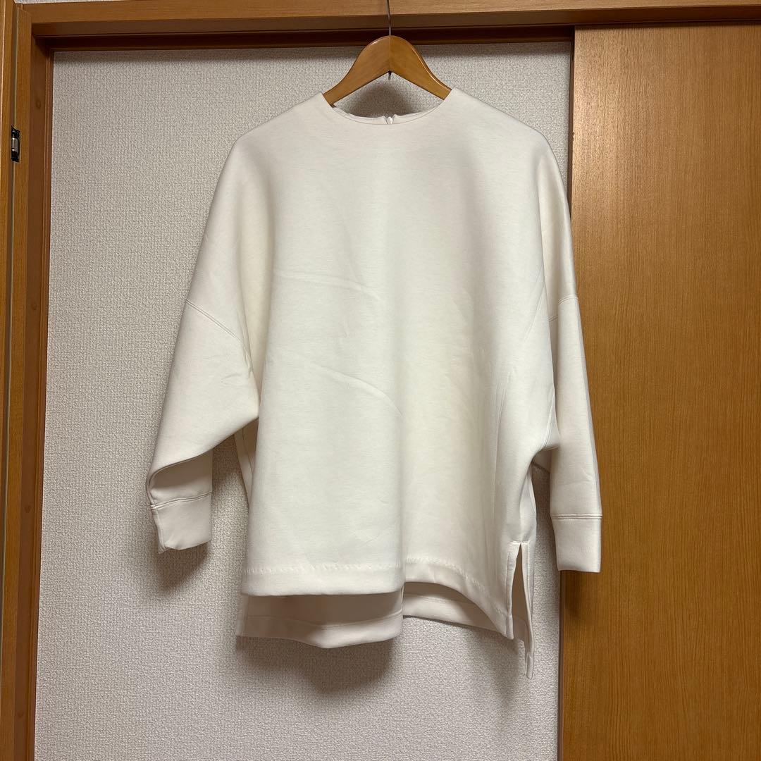 人気　新品タグ付き　ウィムガゼット　ダンボールプルオーバー