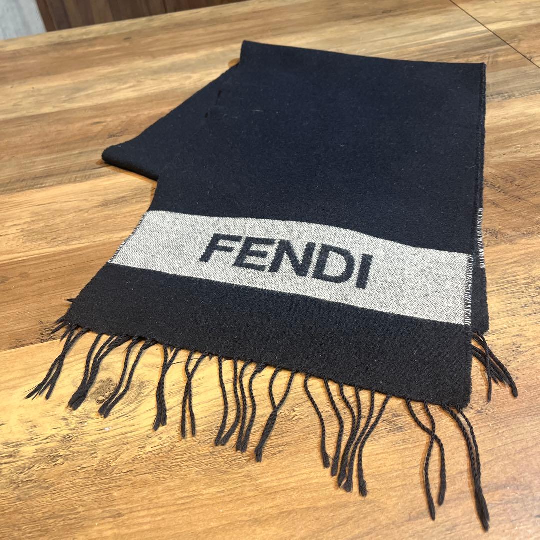 FENDI フェンディ　バイカラー　ウールマフラー　ストール　アクセサリー