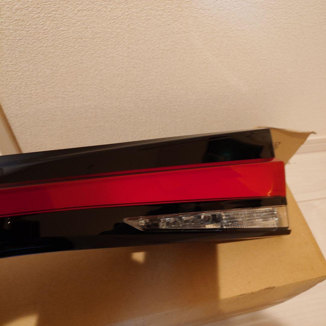 レクサス新型RX500h RX350 RX450Hリヤ中央テールランプASSY