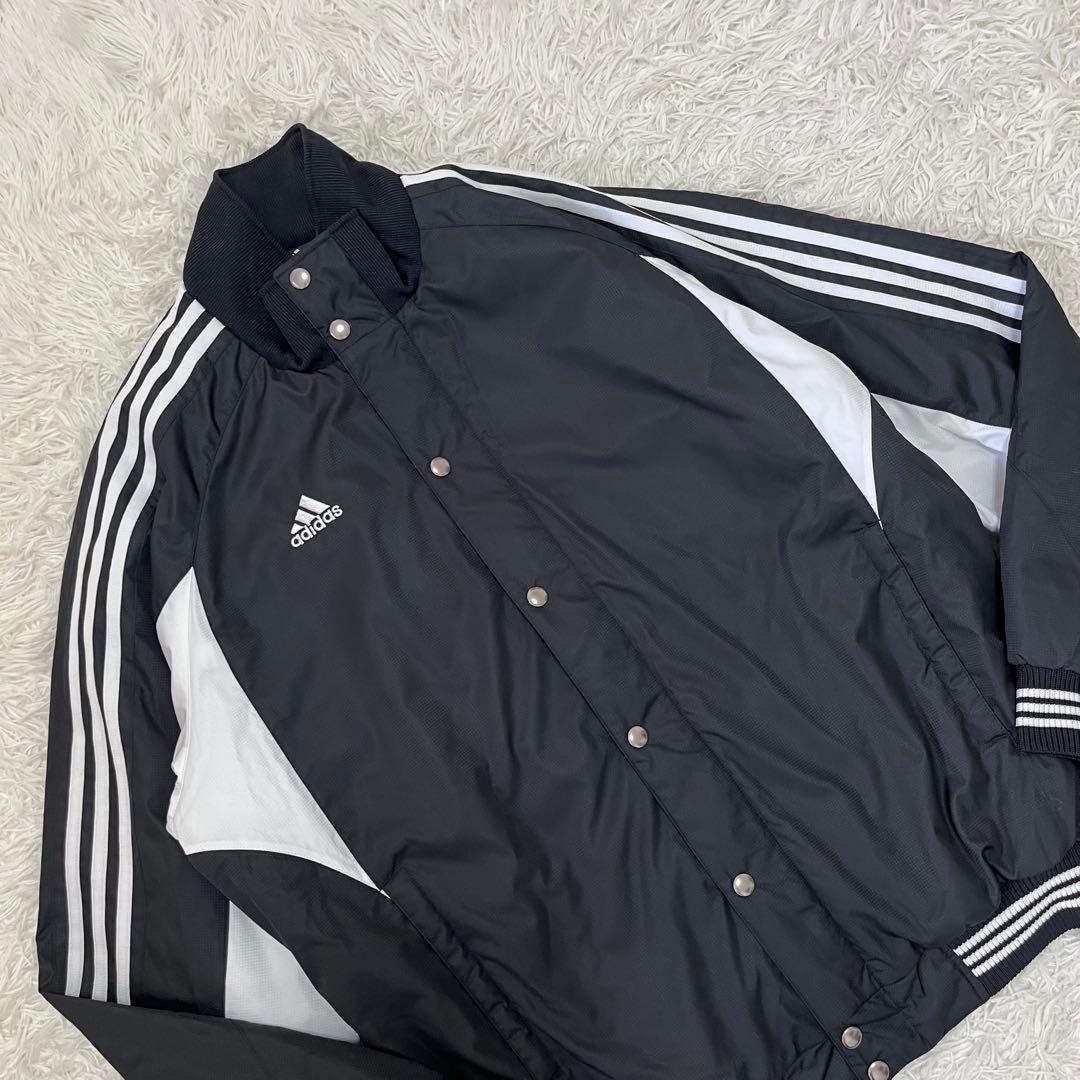 新品タグ付✨アディダスXL ウィンドストッパー スタジャン 中綿ブルゾン　黒　白