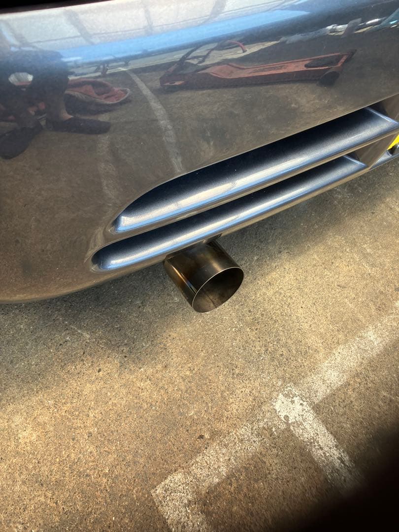 ハーフウェイーT10ステンレス製 ダブルテールマフラー。