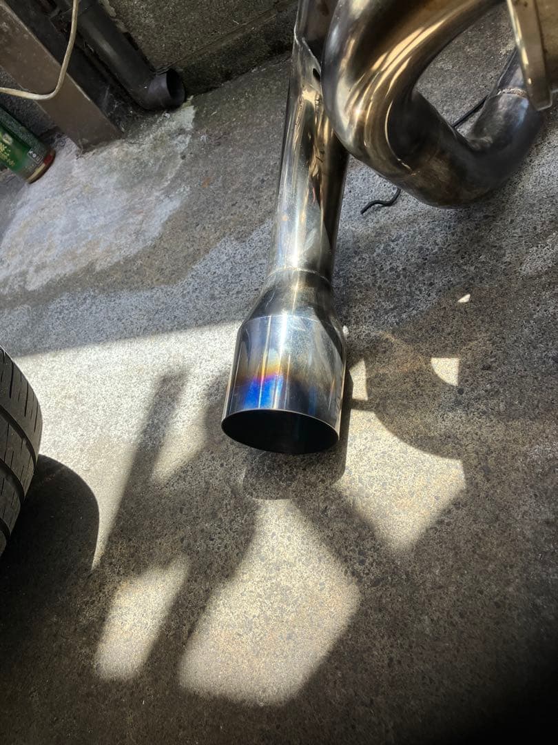 ハーフウェイーT10ステンレス製 ダブルテールマフラー。