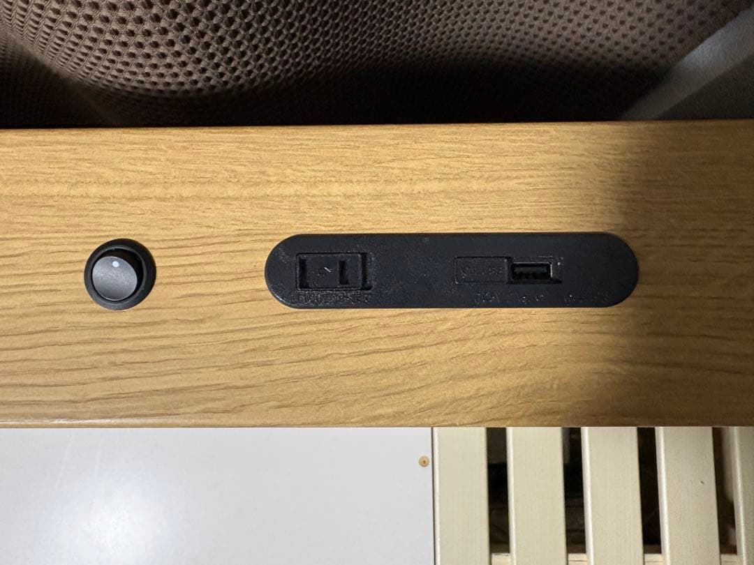 ニトリ すのこチェストベッドフレーム シングル 棚・コンセント・ライト付