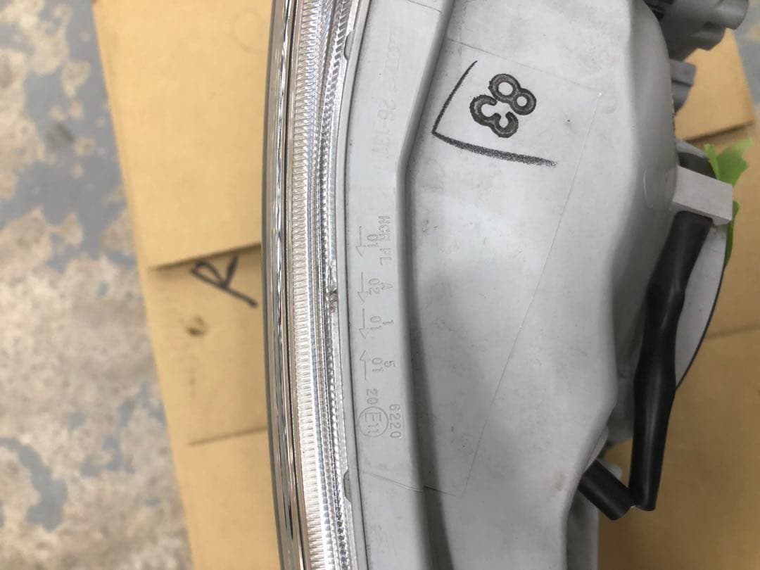 早い者勝ち‼️ハイエースヘッドライトLED‼左️