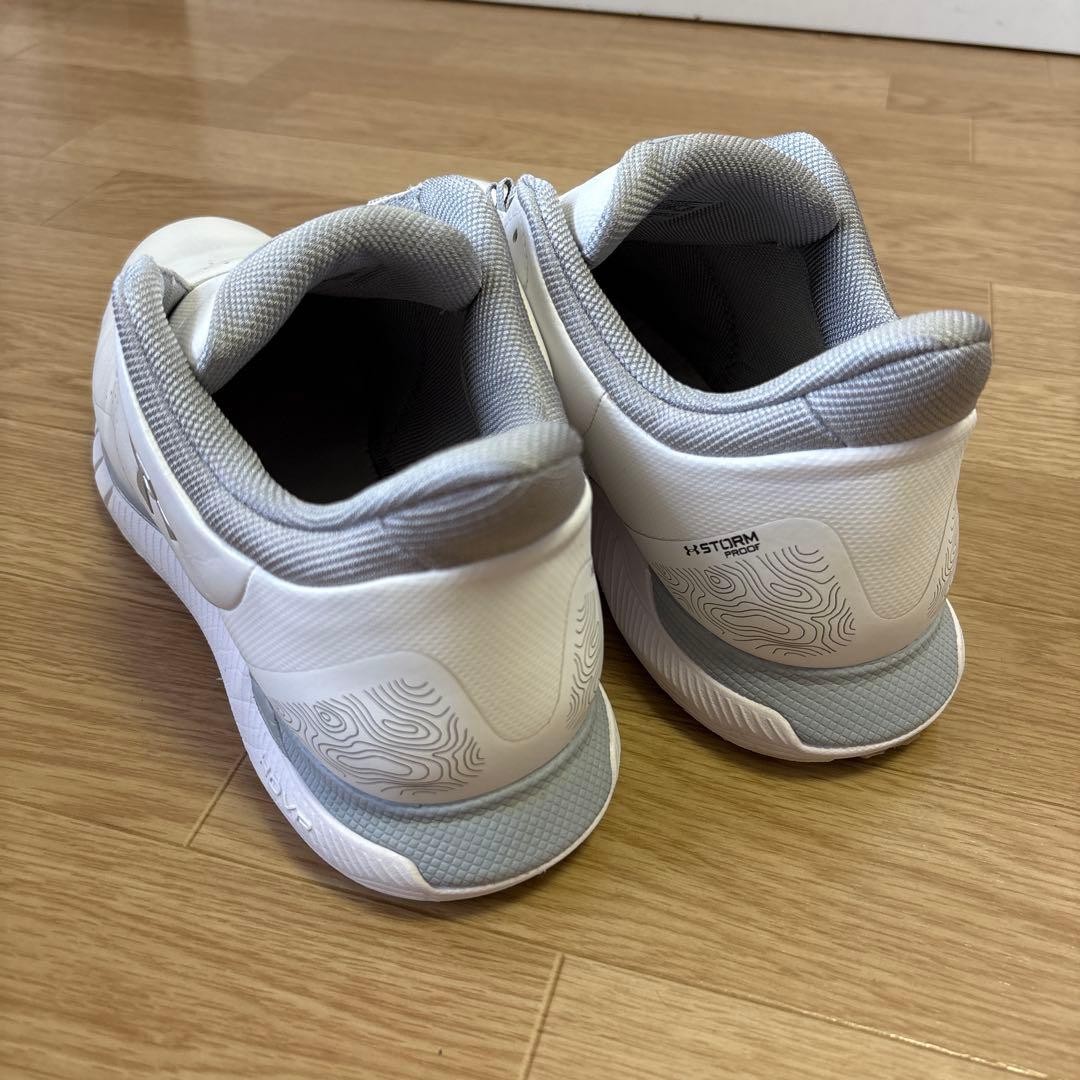 アンダーアーマーゴルフシューズ