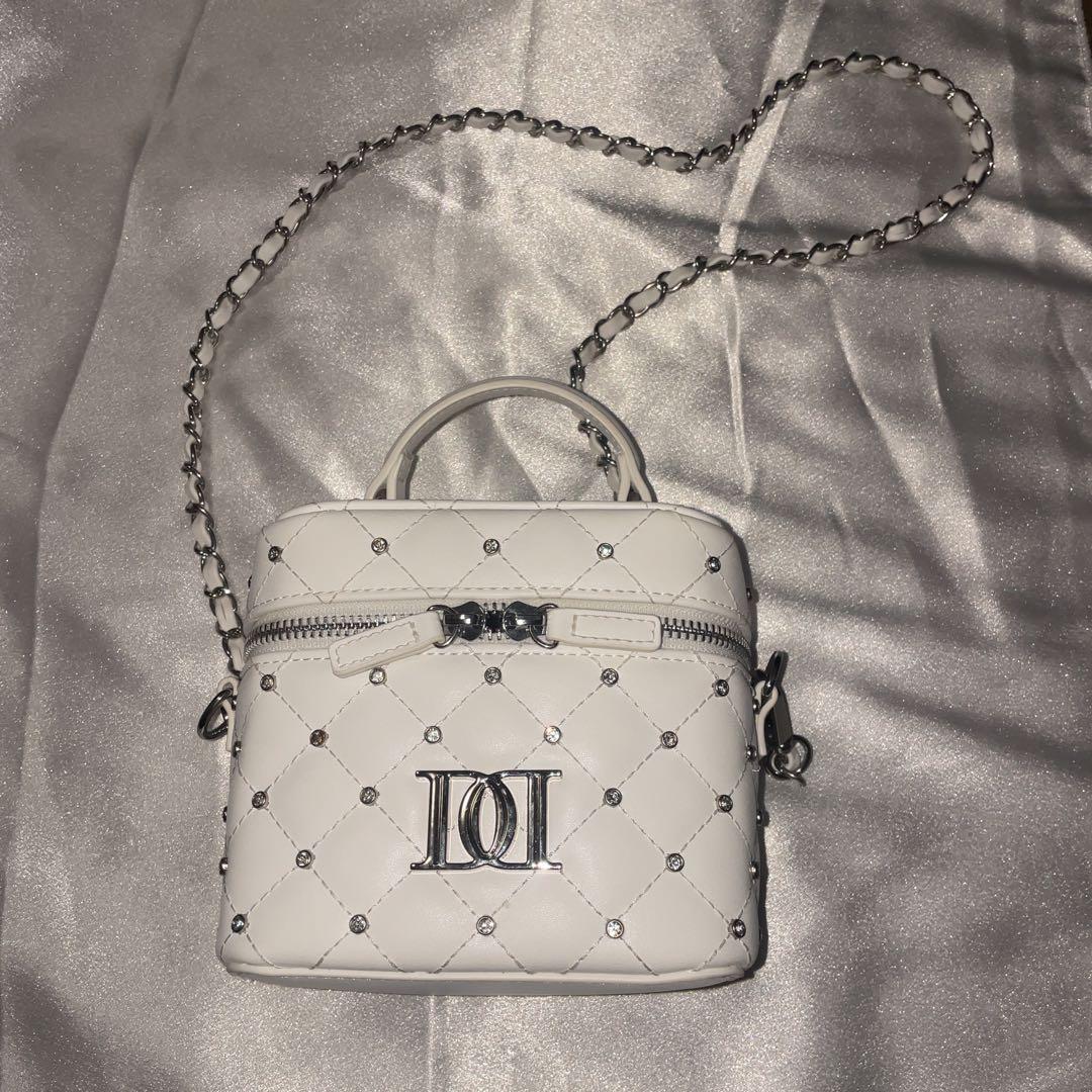 ダーリッチ キルティングビジュースクエアミニバッグ ホワイト