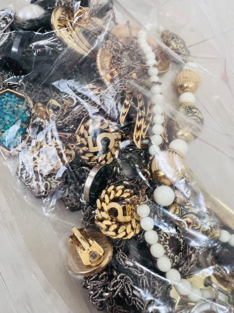 ★★遺品整理　生前整理 アクセサリーまとめ！！ ネックレス、天然石、パール他★