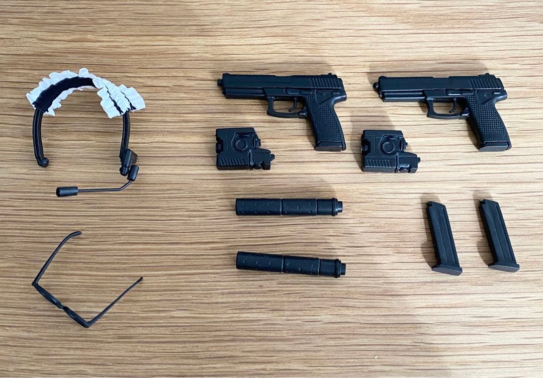 金*か様 I8TOYS「Serene Hound Rus」