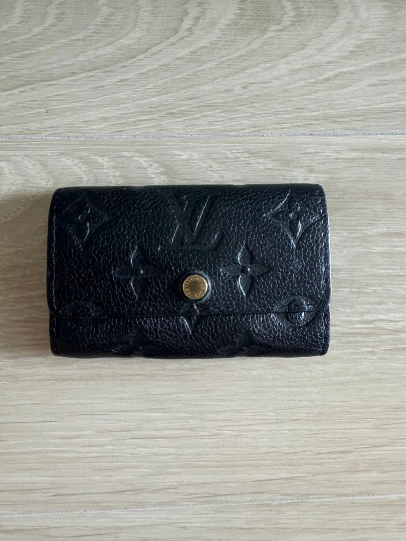 Louis Vuitton 黒 レザー キーケース