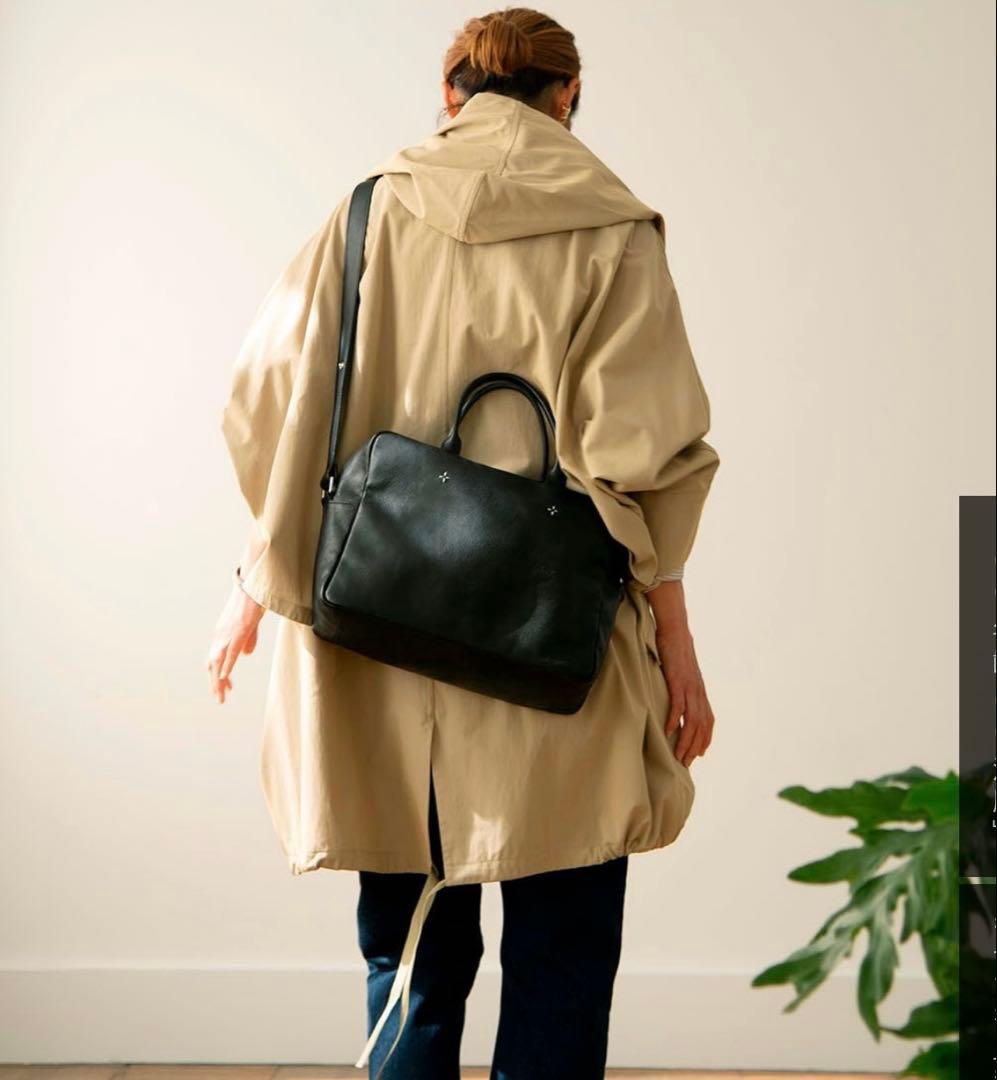 【新品・未使用】MADRIGAL おかかえバッグ/レザーショルダーバッグ