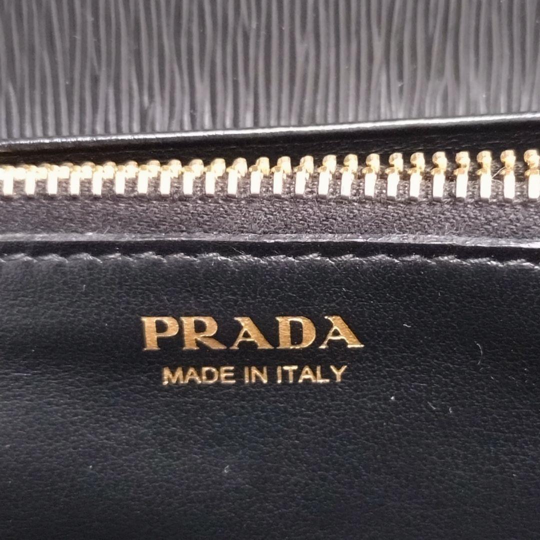 PRADA 長財布 パスケース ゴールドロゴ ブラック ヴイッテロムーブ