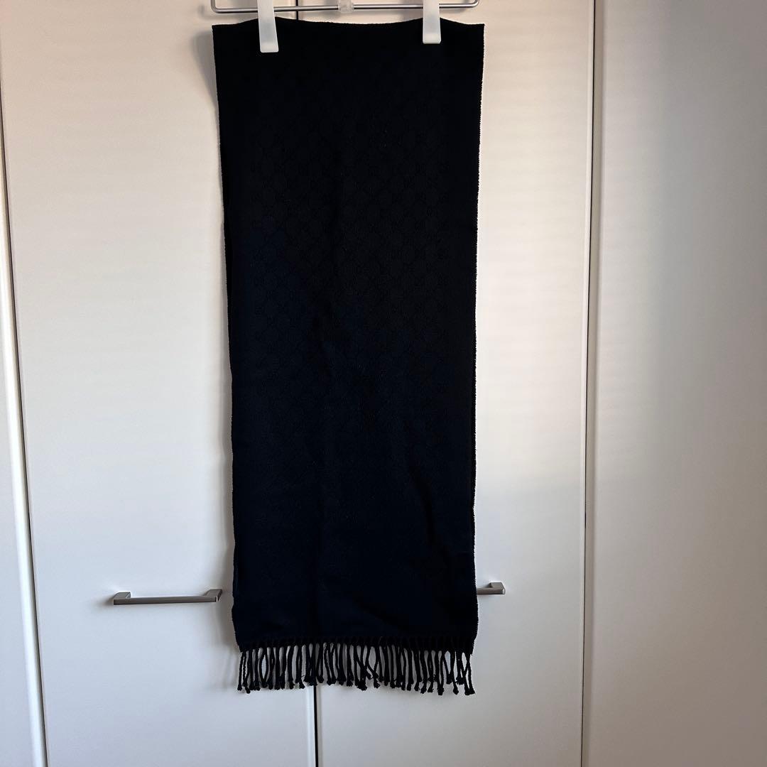 【正規保証です】GUCCI ロゴマフラー　ブラック