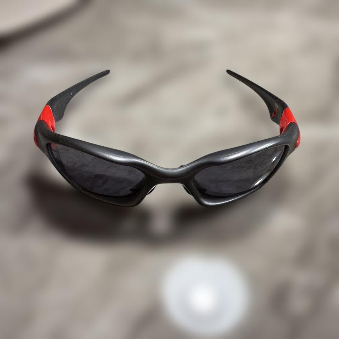 スポーツサングラス ブラック/レッド