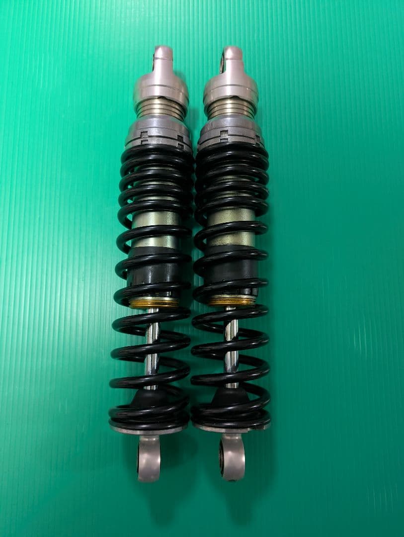 sr400 オーリンズ　リアショック