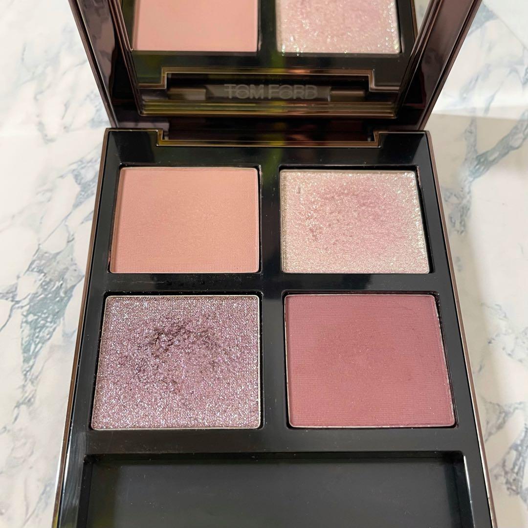 TOM FORD アイカラークォード メタリックモーブ 01RW