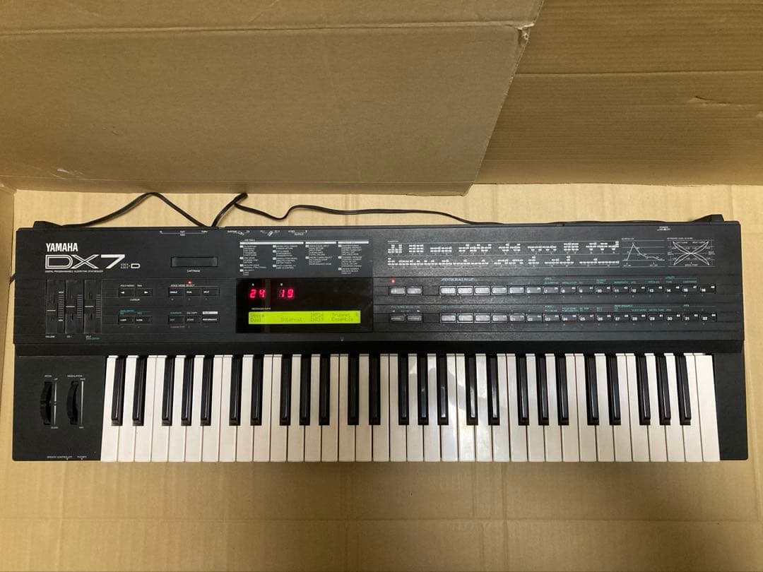 YAMAHA DX7Ⅱ-D シンセサイザー キーボード ヤマハ 0710