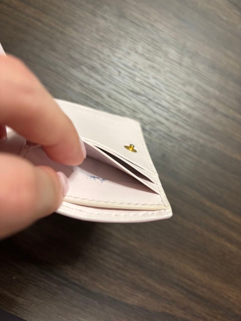 BOTTEGA VENETA ピンクレザー折り財布