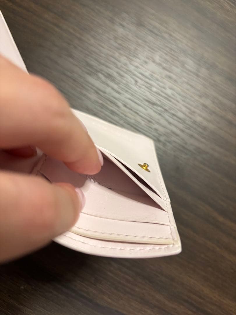 BOTTEGA VENETA ピンクレザー折り財布