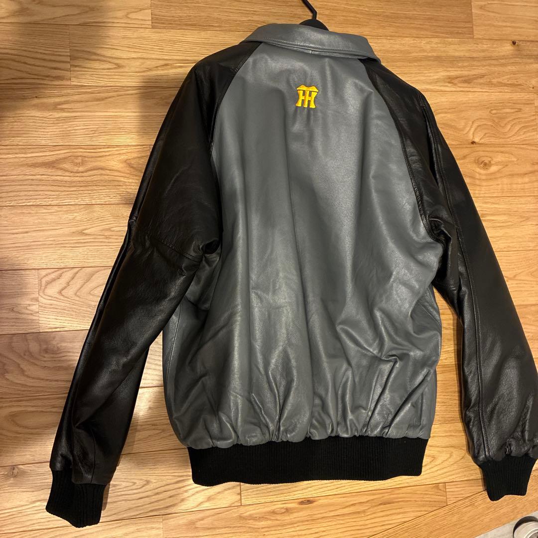 阪神タイガース　革ジャン　新品　希少