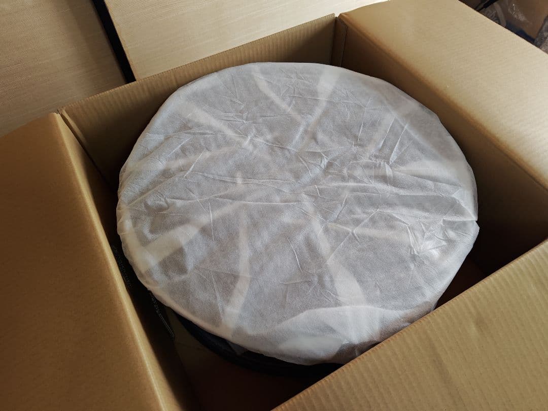 60プリウスPHEV ホイール・ナット・センターキャップ