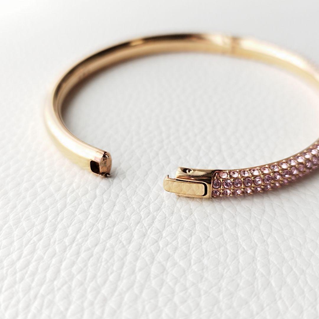 スワロフスキー　バングル　ブレスレット　ローズゴールド　Mサイズ　箱付