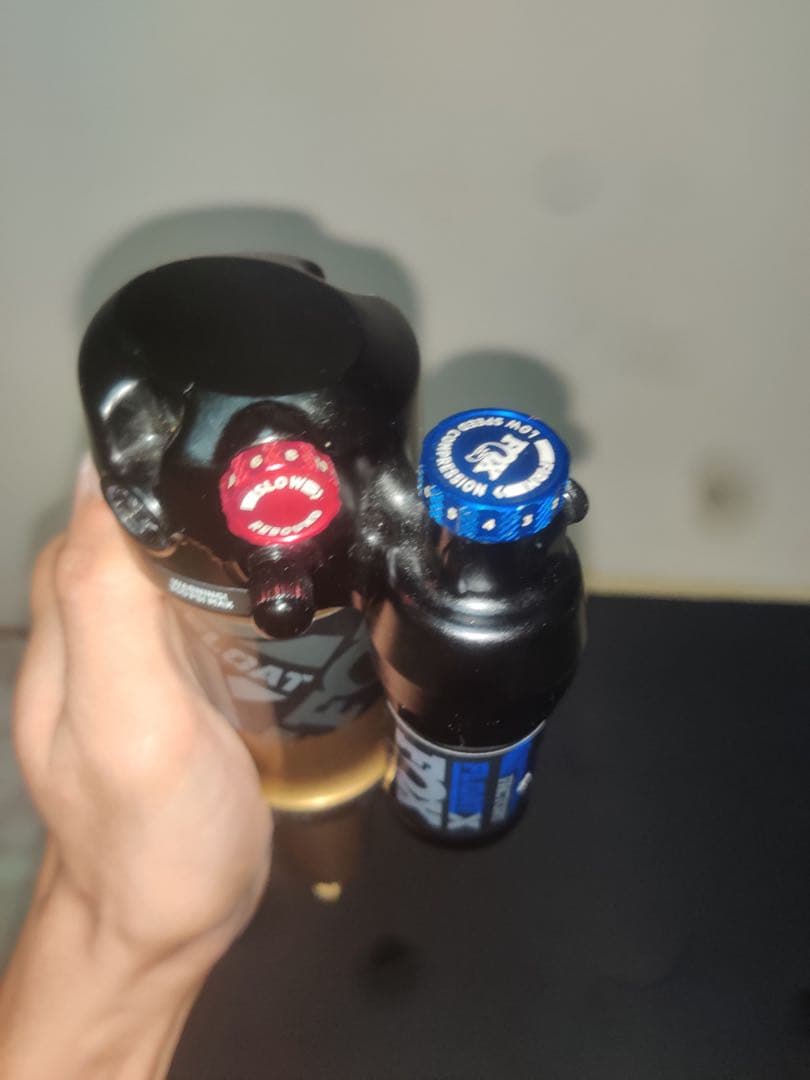 FOX FLOAT X カシマコート リアサスペンション