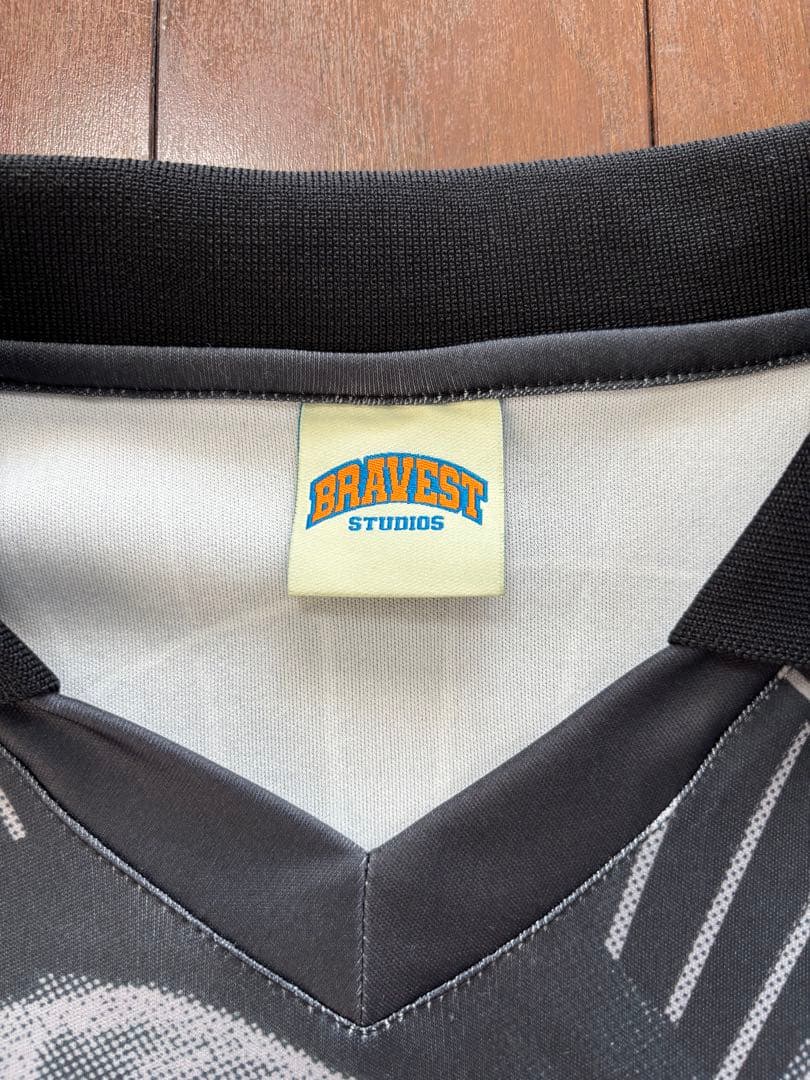 Bravest studios マリア サッカージャージ