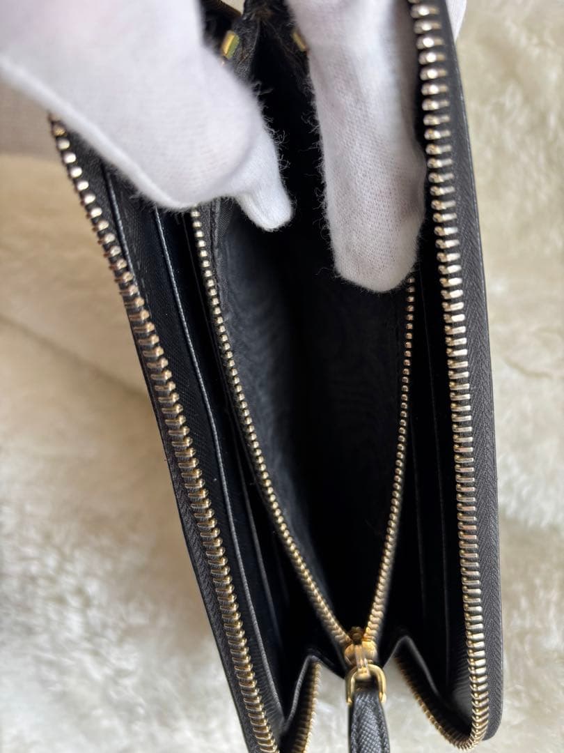 PRADA ブラック 長財布 サフィアーノレザー