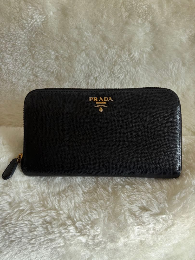 PRADA ブラック 長財布 サフィアーノレザー