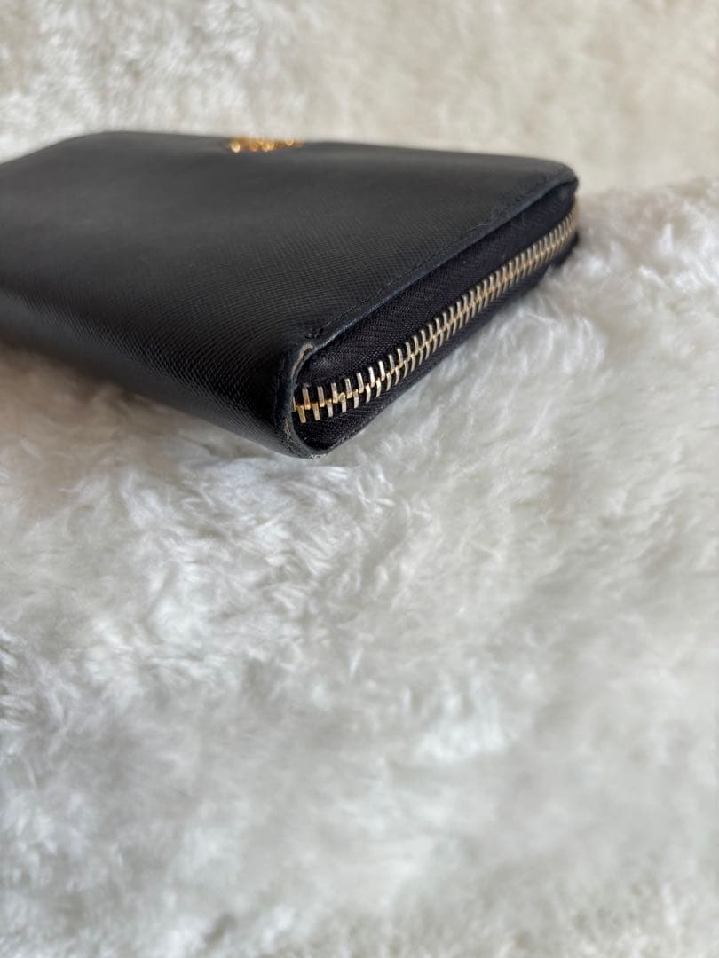 PRADA ブラック 長財布 サフィアーノレザー