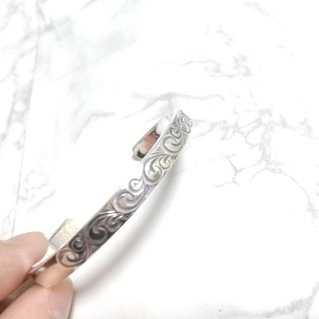 アガット　agete　シルバー　銀製　彫　バングル