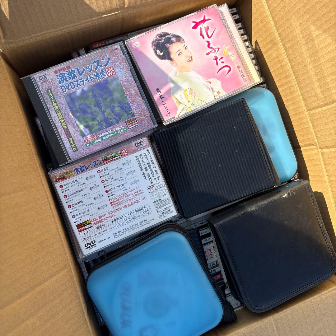 大量　カラオケCD/DVD 300枚以上　まとめ　演歌　レッスン