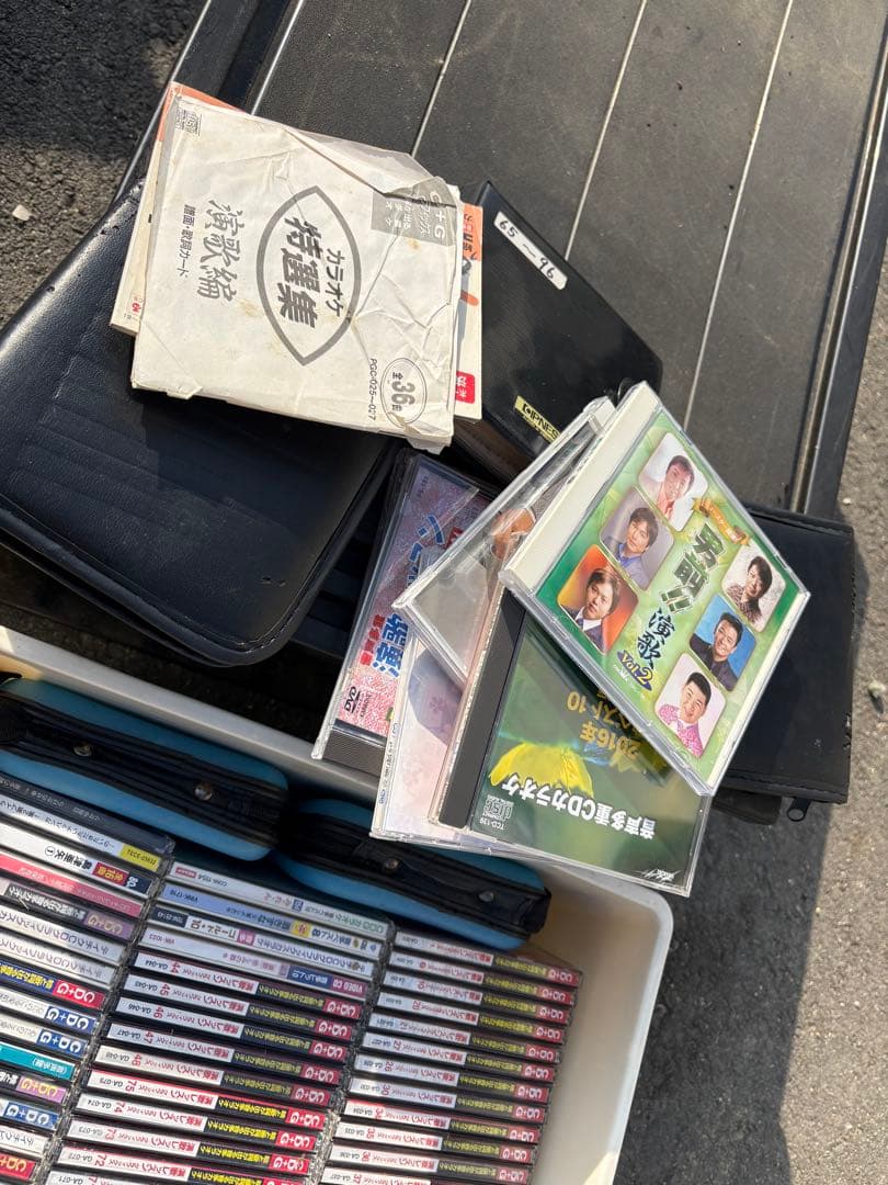大量　カラオケCD/DVD 300枚以上　まとめ　演歌　レッスン