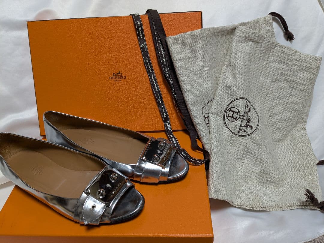 再度のお値下げです)HERMES シルバー フラットシューズ38