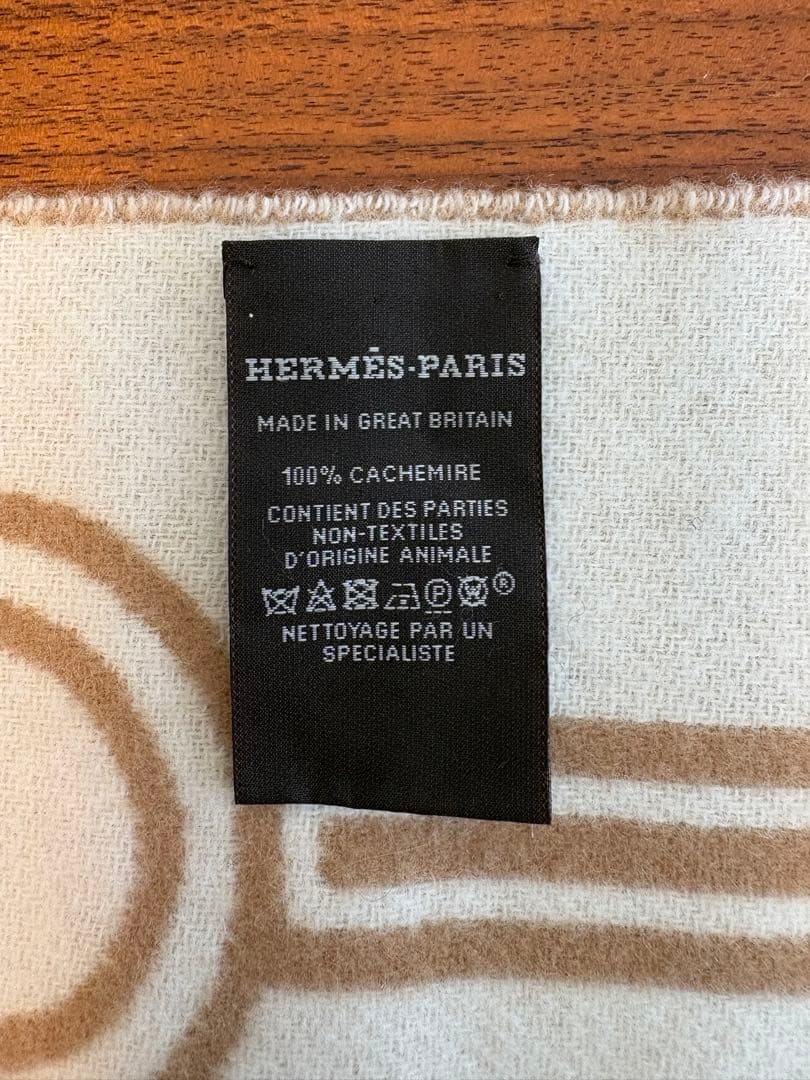 【HERMES】カシミヤマフラー 《カザック・キーコレクション》