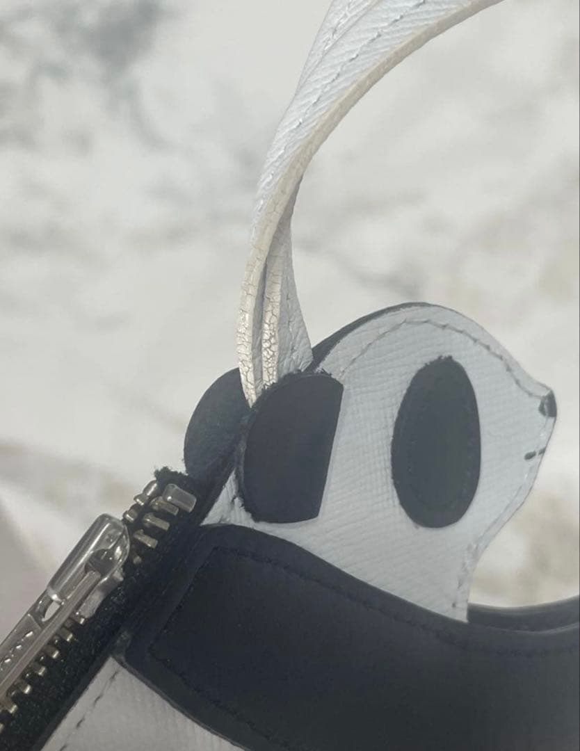 ohga ／パンダチャーム　ケース　バックチャーム