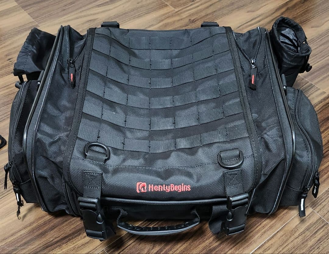 ヘンリービギンズ バイク用ツーリング シートバッグ Sサイズ(20-26L)