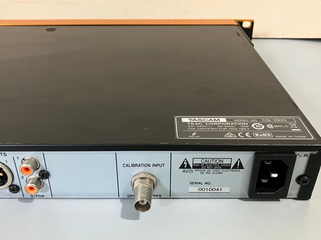 TASCAM CG-1000 マスタークロックジェネレーター