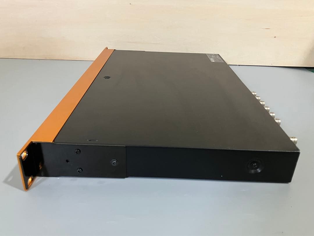 TASCAM CG-1000 マスタークロックジェネレーター