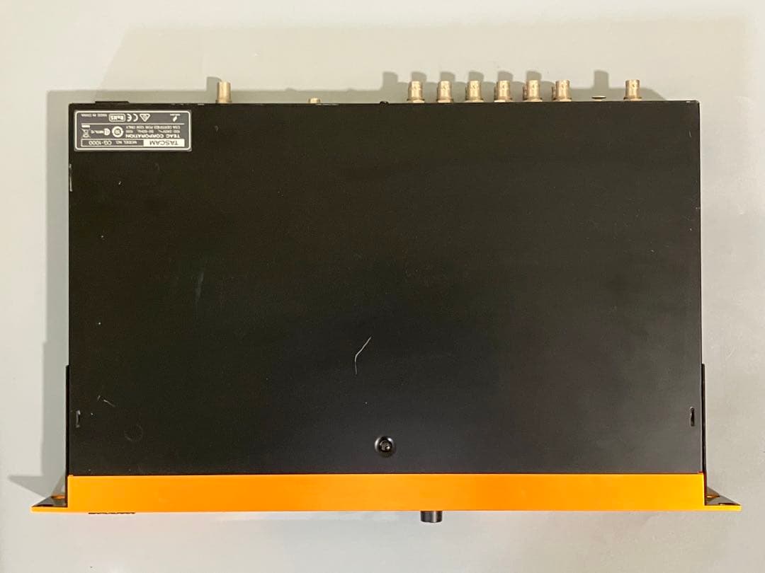 TASCAM CG-1000 マスタークロックジェネレーター