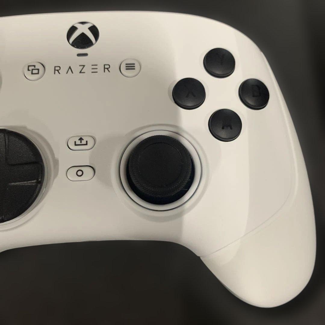 その他 Razer Wolverine V3 Tournament Edition