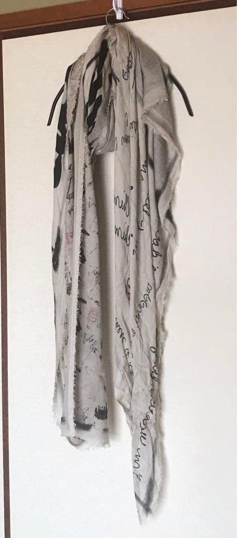 Faliero Sarai disney コラボレーションストール