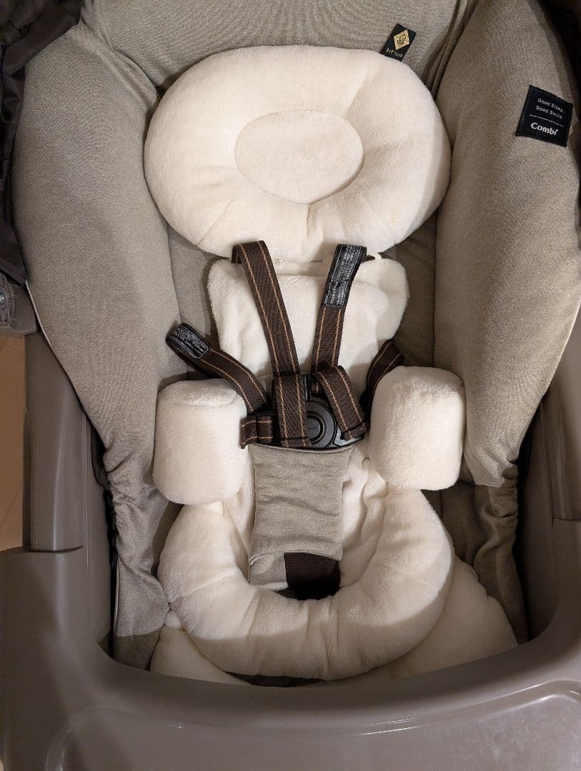 コンビ　スウィング&チェア　ネムリラ　AUTO SWING BEDI EG