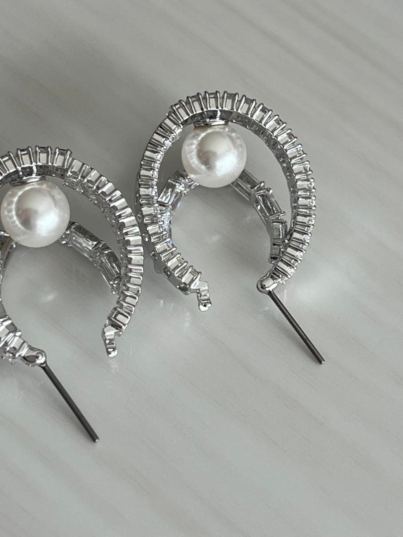 スワロフスキー Grande x Swarovski ピアス