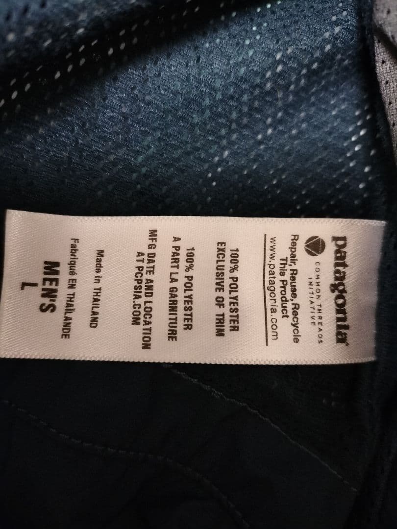 patagonia フード付きスキーウェア　ターコイズブルー　サイズL