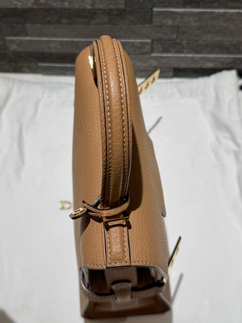 【美品】【安心鑑定】デルヴォー タンペートPM クリスピーカーフ ベジタル