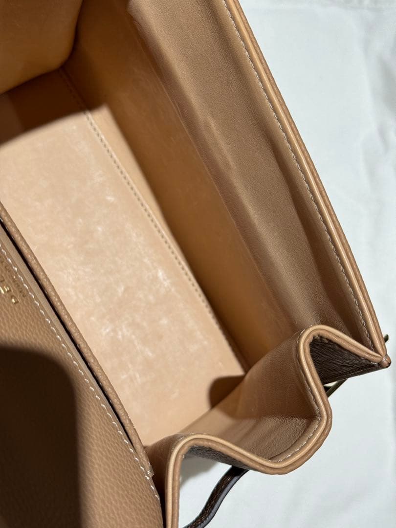 【美品】【安心鑑定】デルヴォー タンペートPM クリスピーカーフ ベジタル